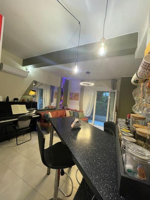 Seaside Apartment Athens Ngoại thất bức ảnh